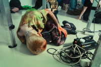 https://www.gyulamuskovics.com/files/gimgs/th-50_ZwAOS7VsGrYSwY-4_TrafoGallery_Kekorak_Azutolsoora_OfnerGergely_web_45.png